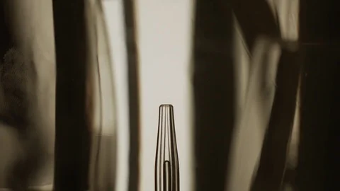 Vial and bubble, macro slow motion Video stock 78831130