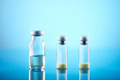 Vials with Medication in a row Stock-Fotos