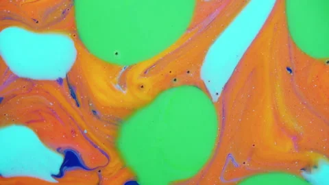 Vibrant cell fluid art with high contrast color blocking and liquid motion 스톡 동영상 331707409