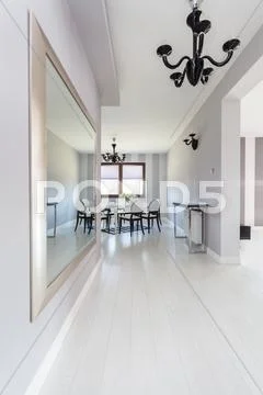 Vibrant cottage - bright interior Stock Photos