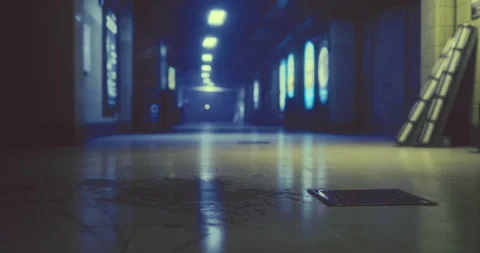 Vibrant glow in an empty corridor highlights reflections in the water Vídeos de archivo 318598337