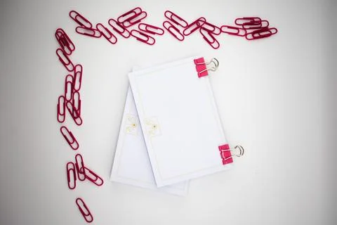 Vibrant Order Notes and Fasteners Creating a Space for Ideas Foto stock