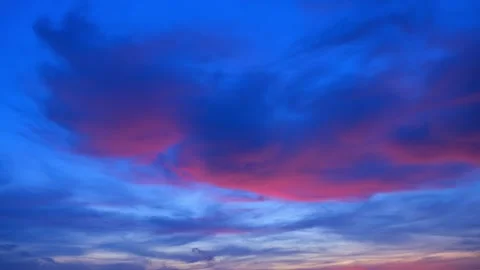 A vibrant sunrise lapse. Stock Footage 315263916