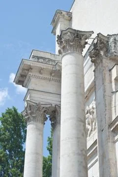 Victory gate in classical architecture Stock Photos