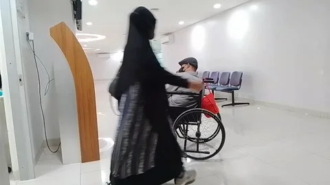 VID 20260421 113021 Vídeo Stock 335080761