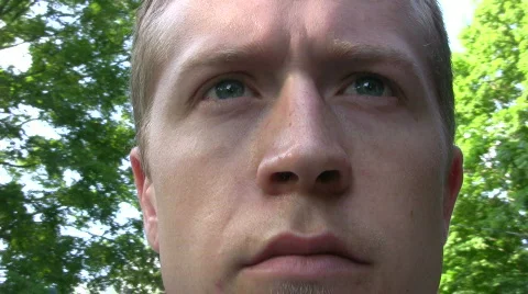 Vid010 man looking to the side 스톡 동영상 486288