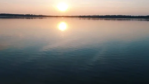 Video from the air, sunset on the river 库存影片 104222033
