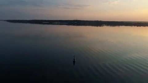 Video from the air, sunset on the river 库存影片 104222052