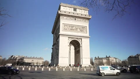 Video of Arc de triomphe in Paris in january 01 Stock-Footage 307915081