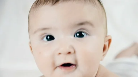 Video baby closeup Stockbeeldmateriaal 70604537
