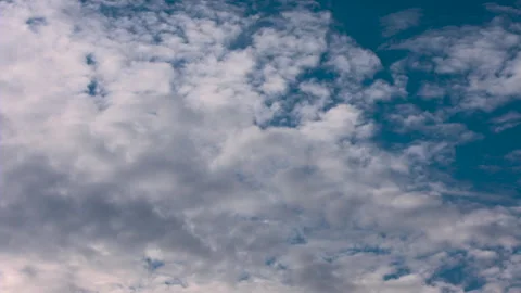 Video, Blue sky and clouds. Beautiful piling up clouds on a blue calm sky. Stock Footage 87081310