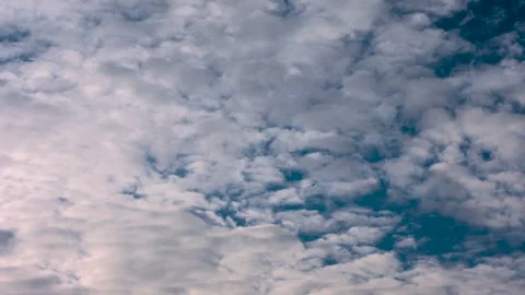 Video, Blue sky and clouds. Beautiful piling up clouds on a blue calm sky. Stock Footage 87083012