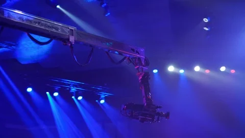 Video camera on the tap when shooting a television show. Live concert. Vídeo Stock 120039496