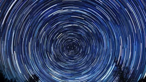 Video capturing the rotational motion of star trails, concentric circles. Stock Footage 323156697