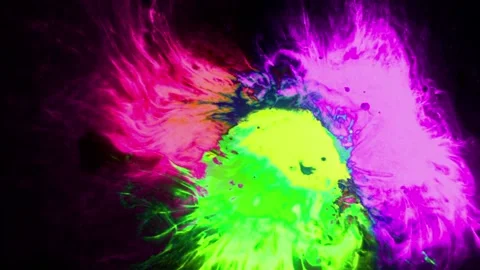 Video clip features a composition of glowing ink droplets with changing colors Stock-Footage 160668018