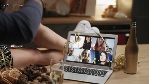 Video of countdown to midnight at the New Years party. 스톡 동영상 144187550