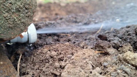 Video of a device that flows water at high pressure Stock-Footage 258333702