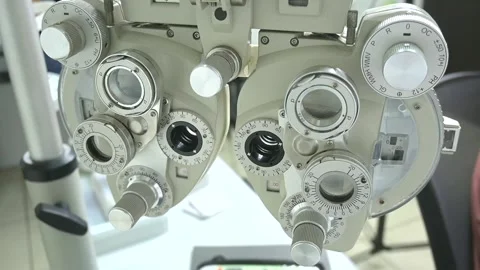 Video of an eye exam tool in a visual store Stock Footage 159184925