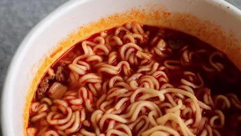 Video of the finished cup ramen Video stock 324541597