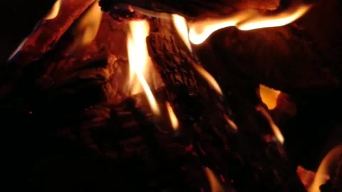 Video with fireplace and fire on a cold evening Stock Footage 197525601