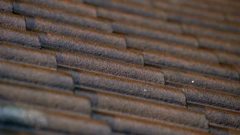 Video Heavy rain fallen extreme weather, Rain drop on the roof. 4K 60 fps Stock Footage 336571450