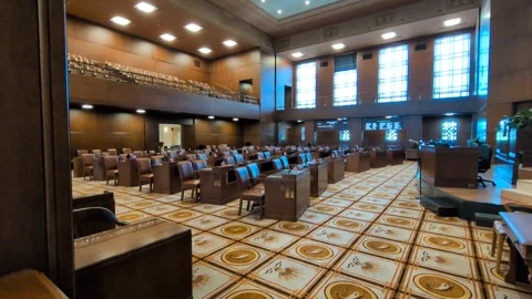 Video inside the Oregon Senate chamber showcasing elegant desks Stock Footage 335796312
