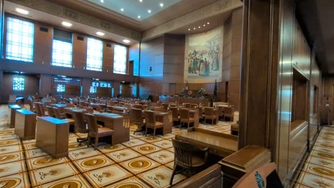 Video inside the Oregon State Senate chamber featuring aligned desks Stock Footage 335782885