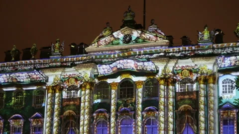 Video light show at State Hermitage Museum buildings at night 스톡 동영상 99159968
