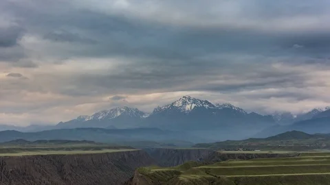 Video-material-of-sunset-cloud-and-fog-in-Xinjiang-mountain-plain 스톡 동영상 126134967