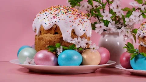 Video motion decorative composition of Easter cake, eggs, Stock Footage 195355988