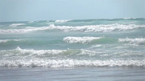 Video of ocean waves in real slow motion Stock Footage 83613686