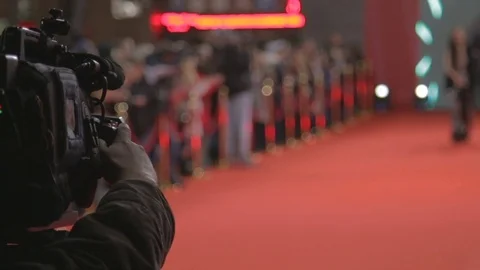 Video operator removes the red carpet Stock Footage 73031062