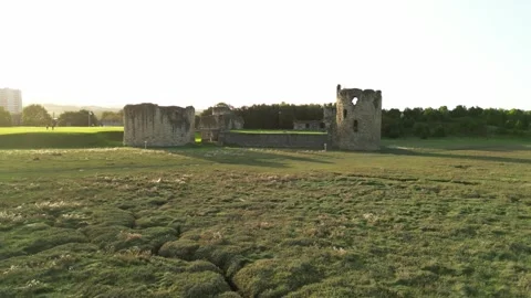 Video Panning To A Castle 스톡 동영상 252042967