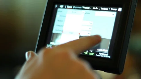 Video Production_Adjusting the Settings Stockbeeldmateriaal 81920267