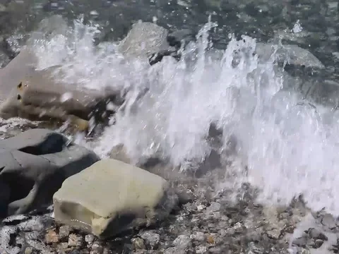 Video relax waves on the pebbled beach. Stock Footage 80760187