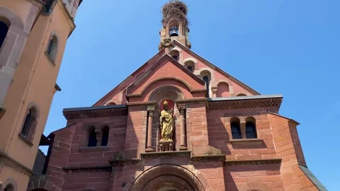 Video of the Saint-Léon IX Chapel in the village of Eguisheim, France Vídeo Stock 252935795