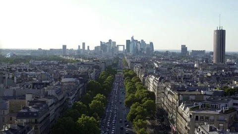 Video shot over central Paris cityscape with skyline and Grand Arche Stock-Footage 84684189