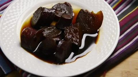 A video showcasing dulce de camote (sweet potato candy), a traditional Salv.. Vídeo Stock 303668766