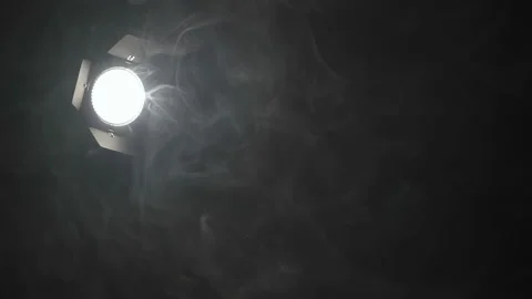Video of spotlight in smoke on black background Vídeo Stock 113012908