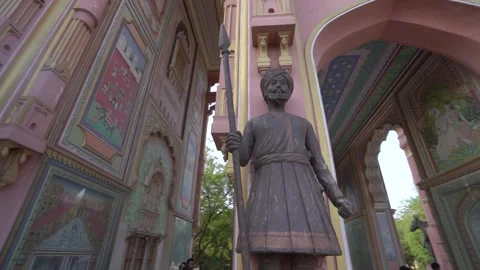 Video of a statue in front of Patrika Gate in Jaipur, Rajasthan, India 스톡 동영상 271118924