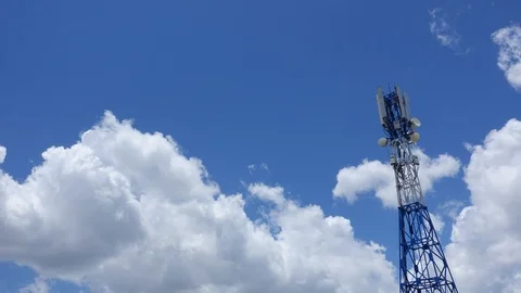 Video timelapse of technology station connection, tower signal or antenna tower Stock Footage 94606178