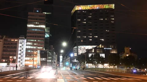 Video-timelapse of traffic at night over a Bridge in Vienna, Austria. Vidéo 170127441