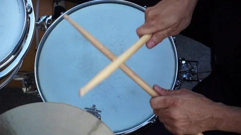 Video of an unrecognizable drummer playing the drum hi-hat during a jazz concert Video stock 112131515