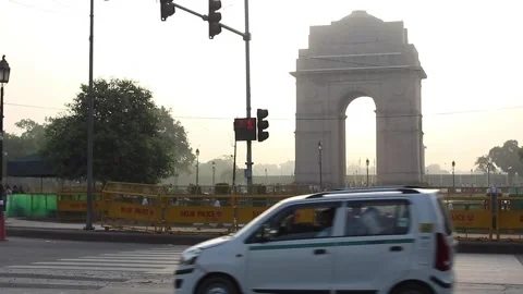 Video of vehicle passing by road in front of India Gate, Delhi. Stock Footage 230018244