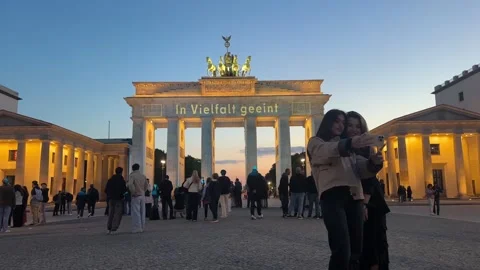 Video1145520 Stock Footage 334692418