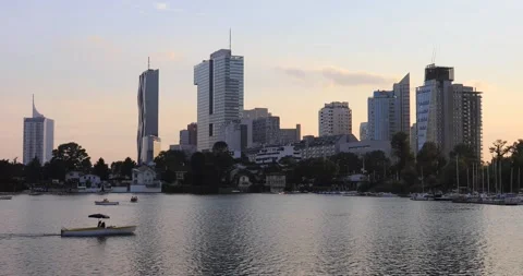 VIENNA, AUSTRIA: Evening view of the Donaucity district with the river Video stock 134122650