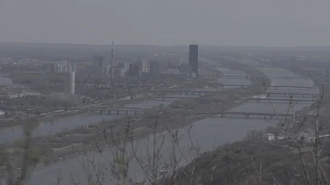 Vienna danube skyline 2 Stock-Footage 153544320