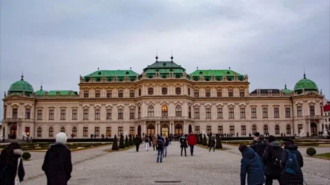 Vienna hyperlapse of Belvedere palace Stock Footage 167680328