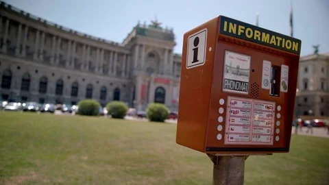 Vienna National Library Phonomat - sharpness allocation Vídeo Stock 74376308