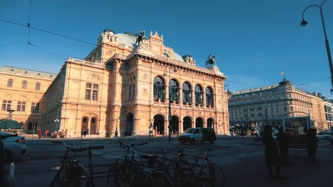 Vienna State Opera hyperlapse, busy street traffic, tourist attraction Stock Footage 124868057